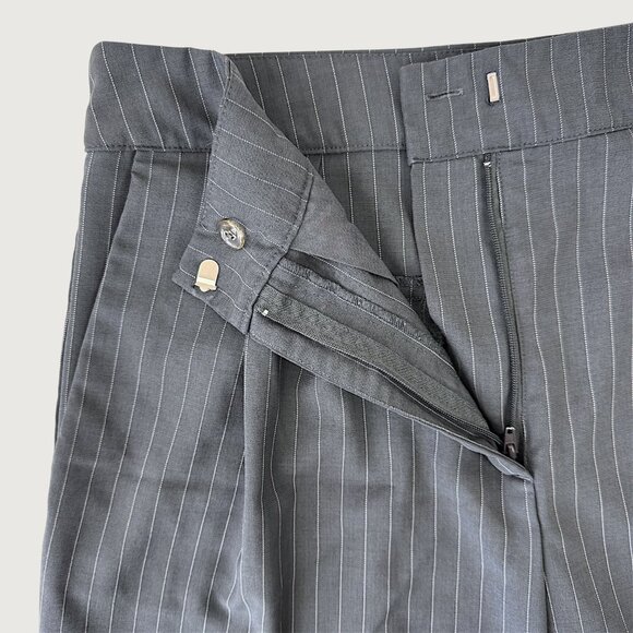 GLASSONS | 10 | High-Waisted Pinstripe Pants | Grey | Classic | Office | Basics - Picture 13 of 16